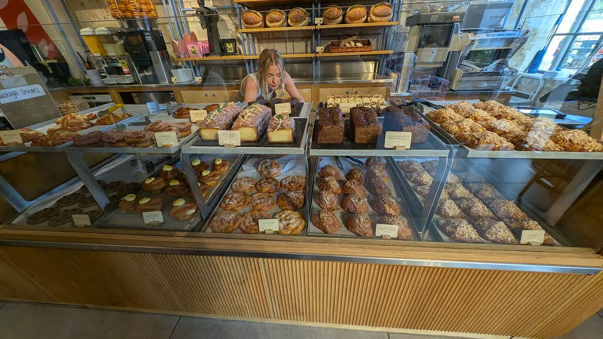 Shadi Bakery – bakery in Broad Green, London